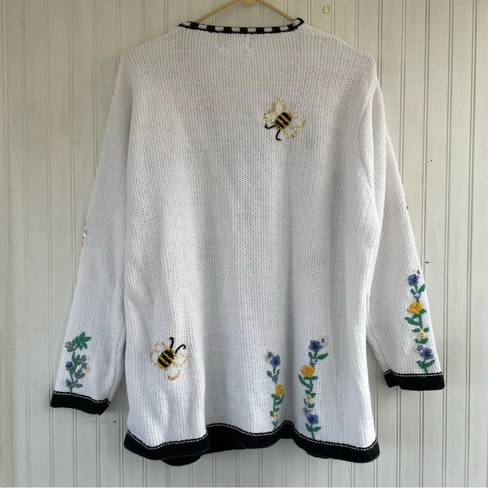 Quacker Factory Women's White Black Bumblebee Sequin Knitted Cardigan Size 1X - Picture 2 of 8